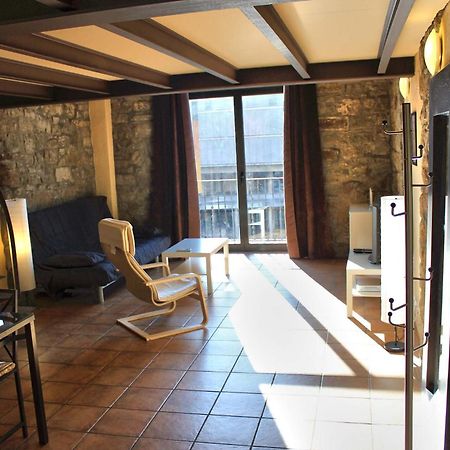 Urbi Apartments Манреса Екстериор снимка