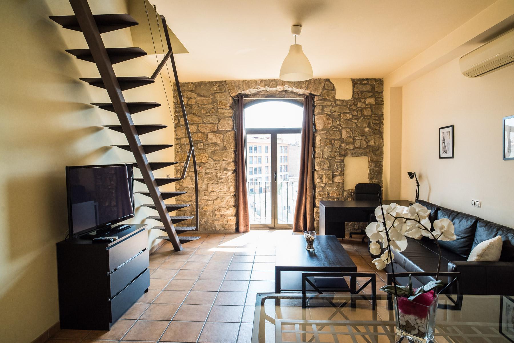 Urbi Apartments Манреса Екстериор снимка