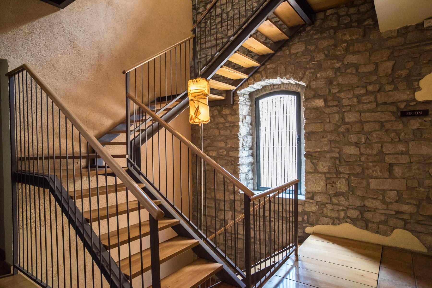 Urbi Apartments Манреса Екстериор снимка