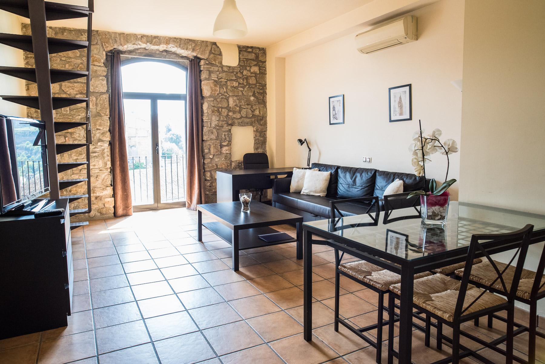Urbi Apartments Манреса Екстериор снимка