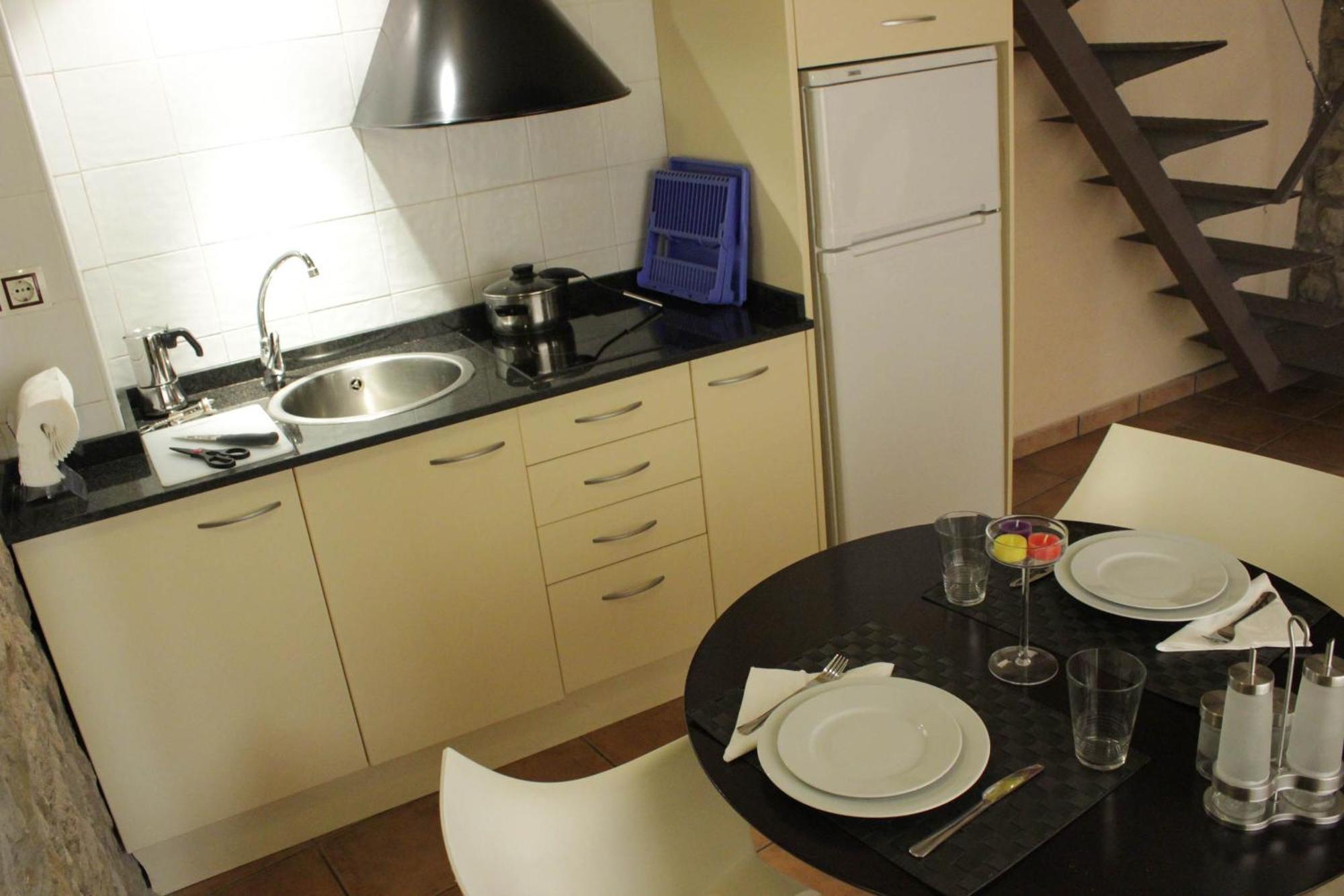Urbi Apartments Манреса Екстериор снимка