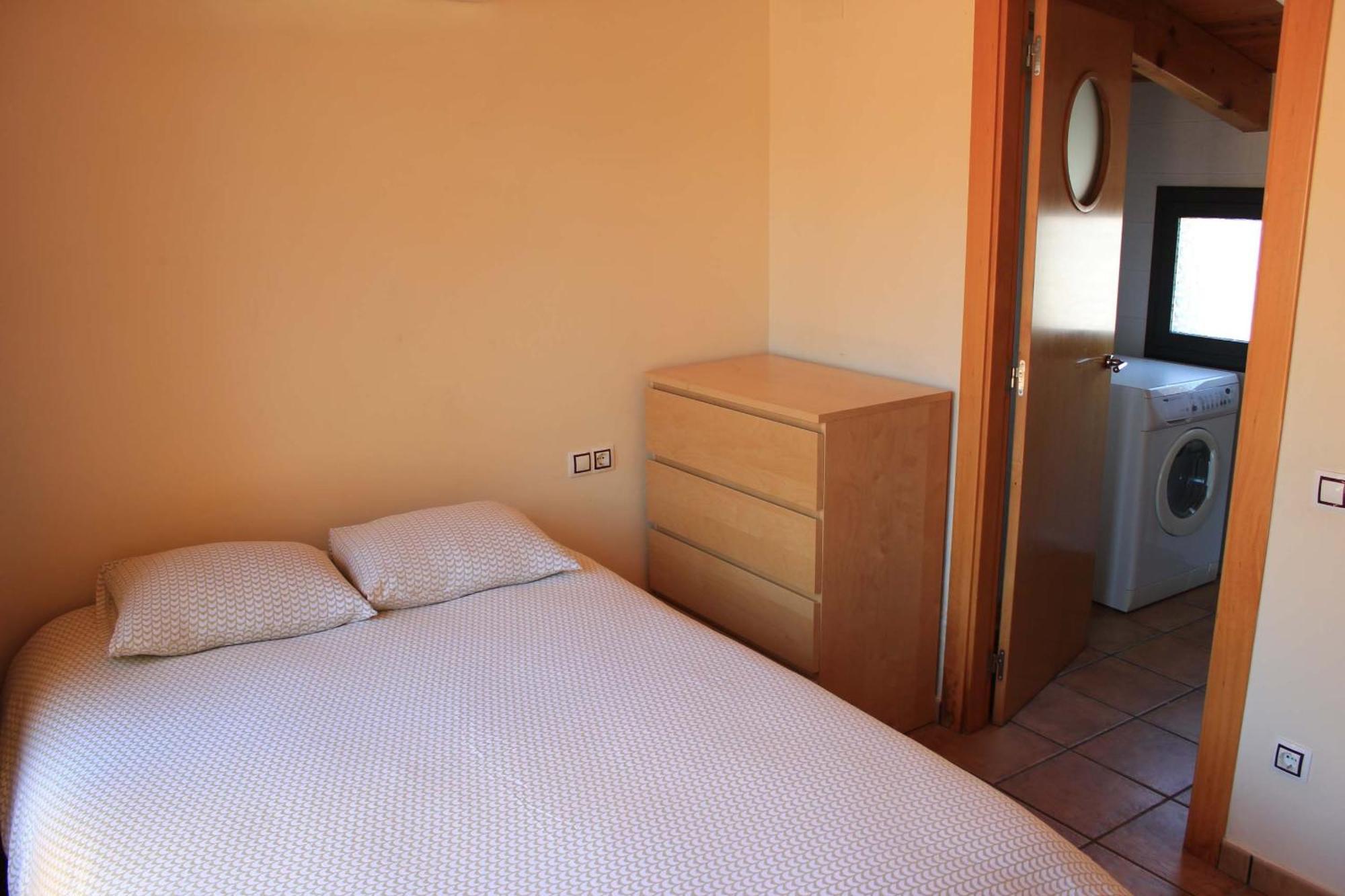 Urbi Apartments Манреса Екстериор снимка